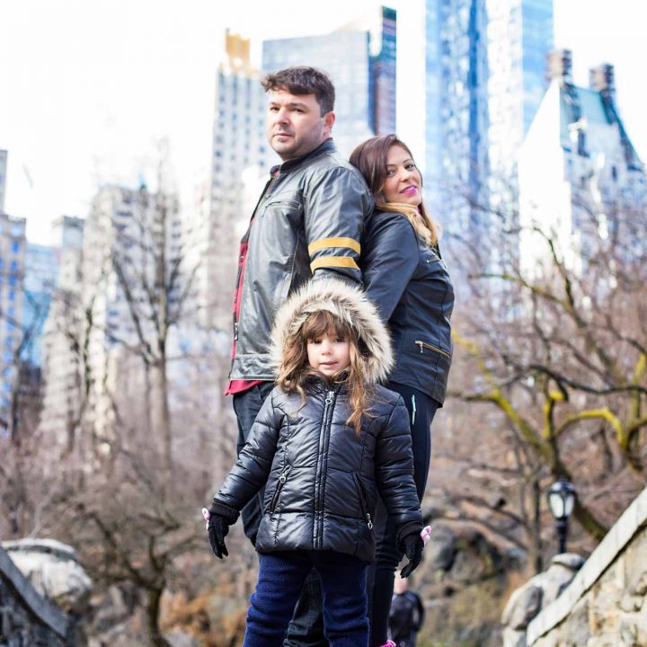 Alessandra + Família<div></div> <div>{New York}</div>